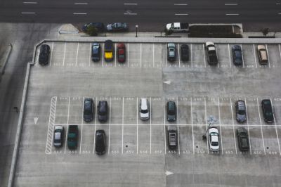 parcheggio visto dall'alto